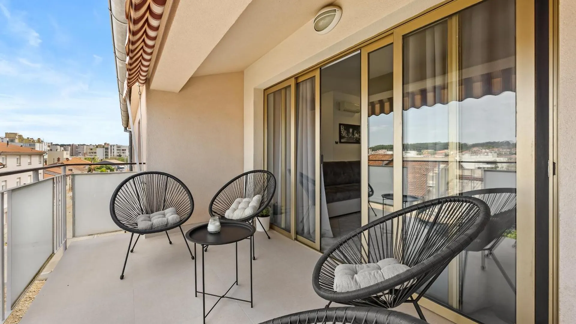 Apartment Anka Pula 0*,